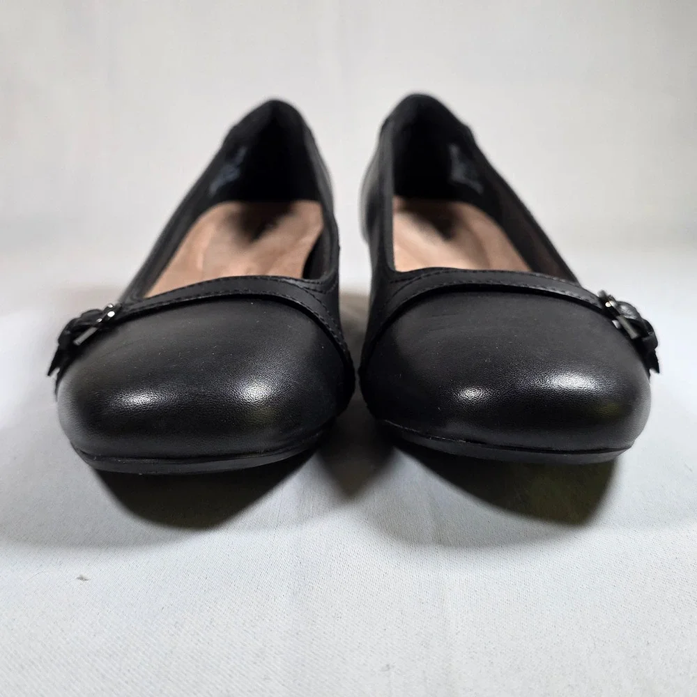 Clarks Marilyn Nora Black Leather Block Heel Pump Women 8 Buckle Comfort Shoe